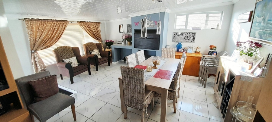 2 Bedroom Property for Sale in Cloetesville Western Cape